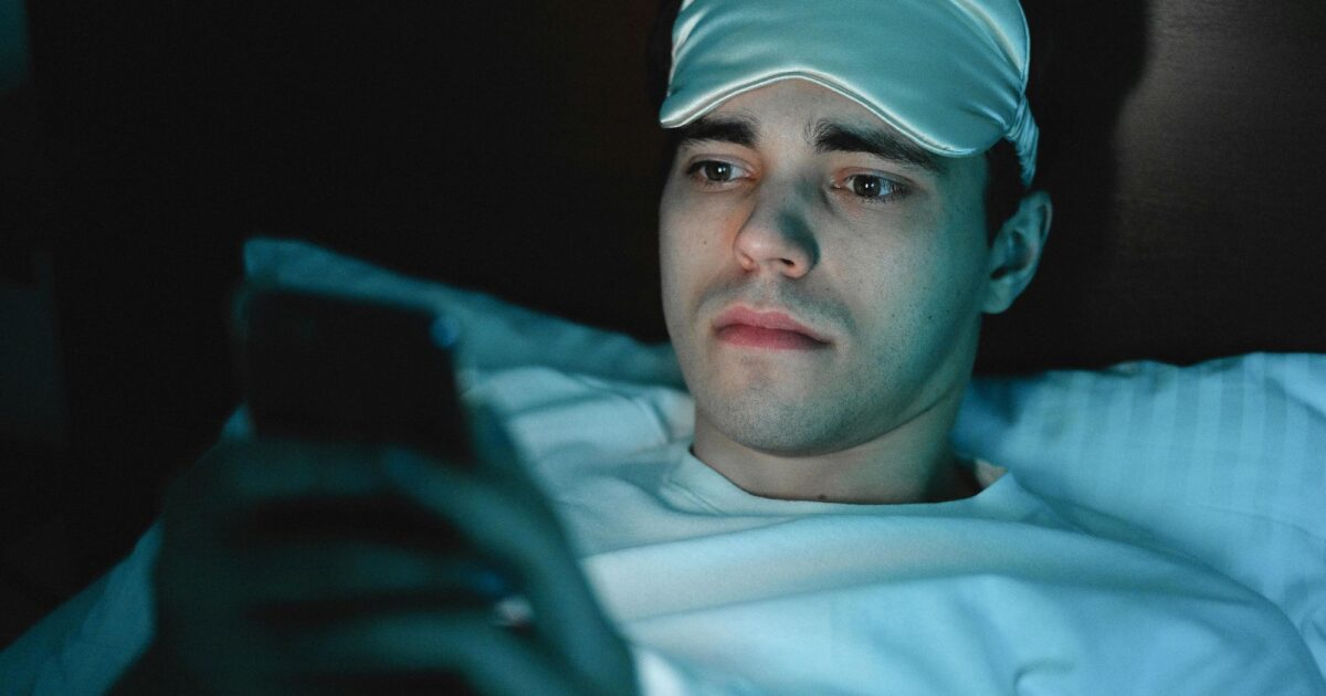 blue light can affect sleep quality